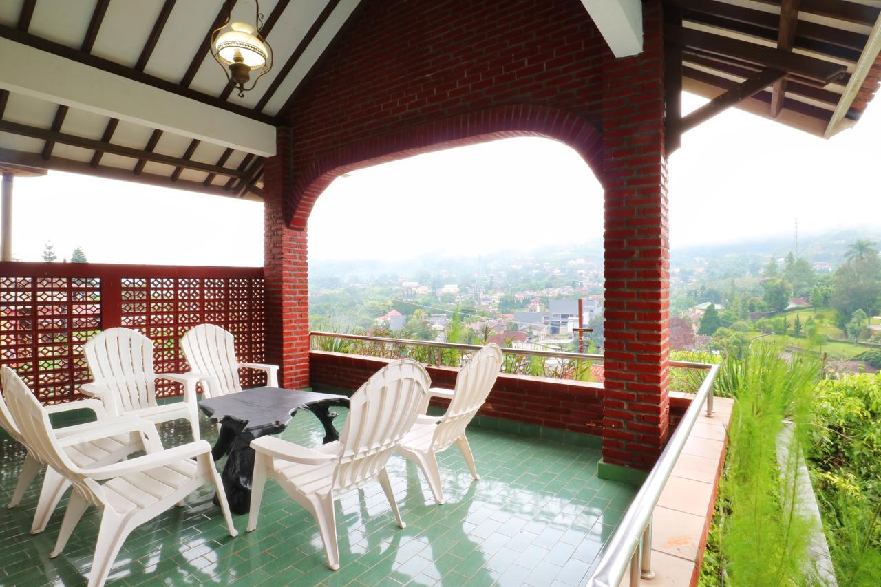 Villa Madani Paragajen Екстериор снимка