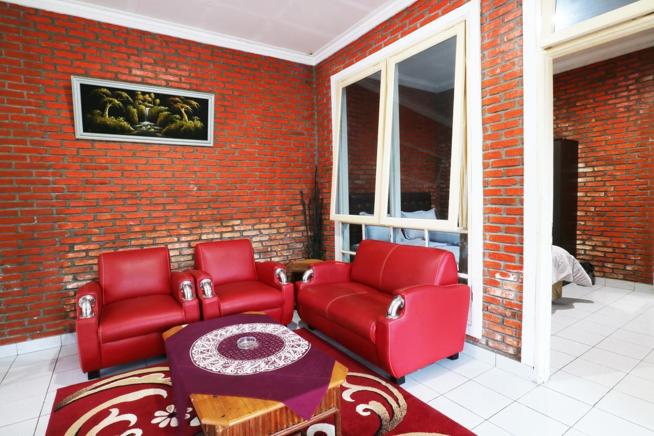 Villa Madani Paragajen Екстериор снимка