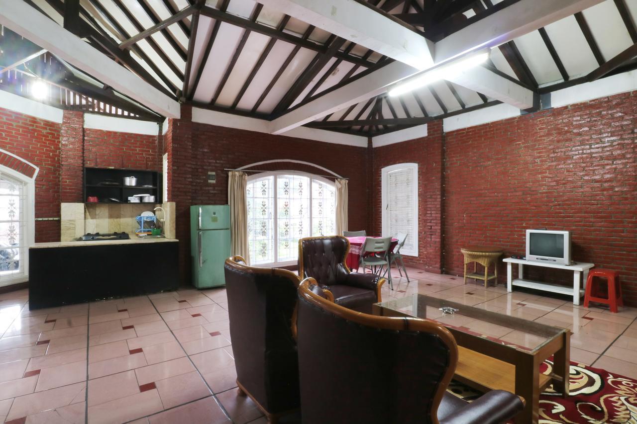 Villa Madani Paragajen Екстериор снимка
