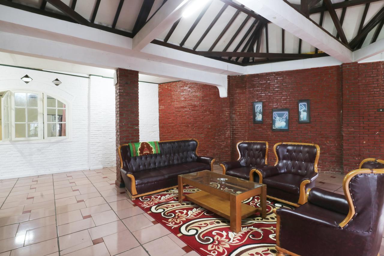 Villa Madani Paragajen Екстериор снимка