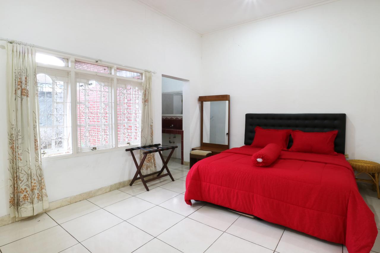 Villa Madani Paragajen Екстериор снимка